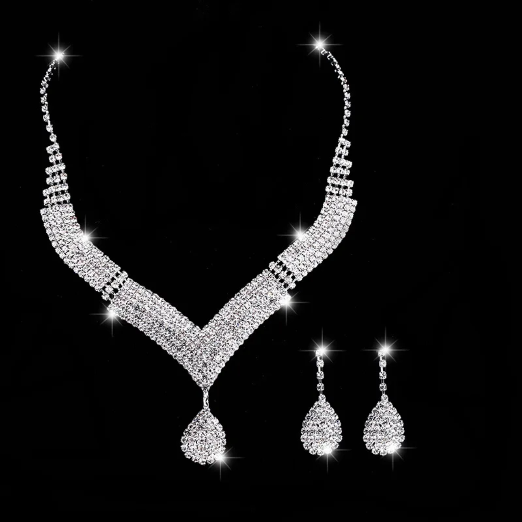 Essence Luxury Strass