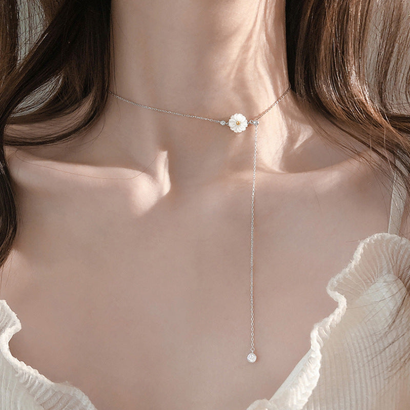 Daisy Pearl Necklace
