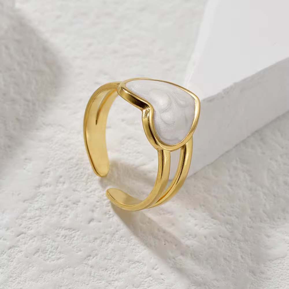 خاتم القلب الأبيض 