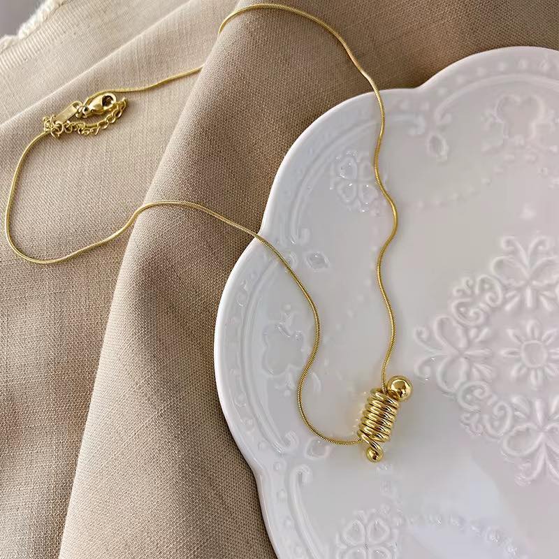 Collier ressort