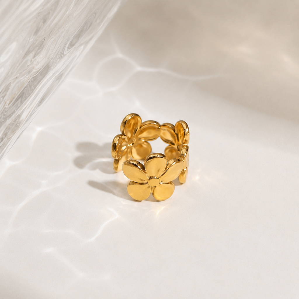 Floria Ear Cuff