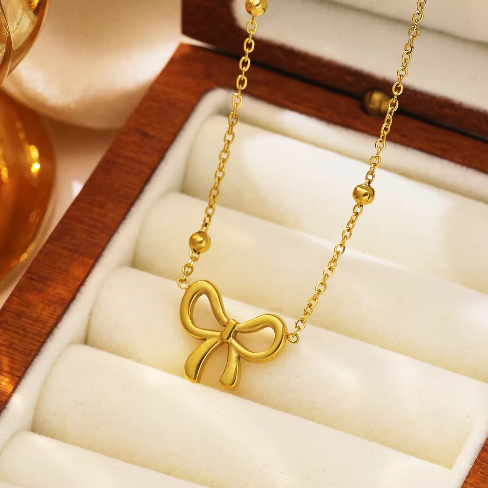 Collier BowTie