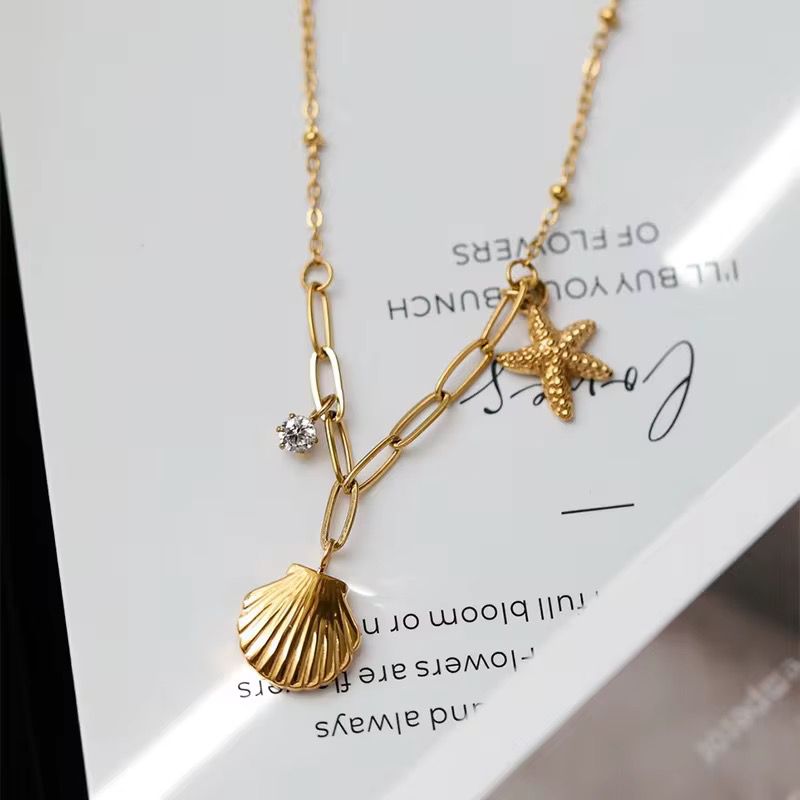 Maris Necklace