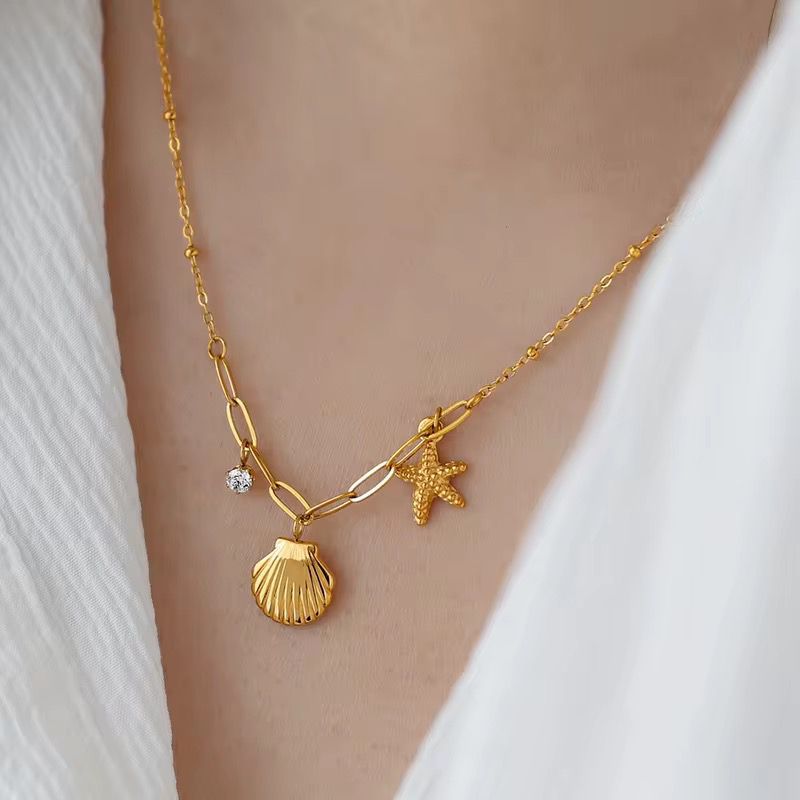 Maris Necklace