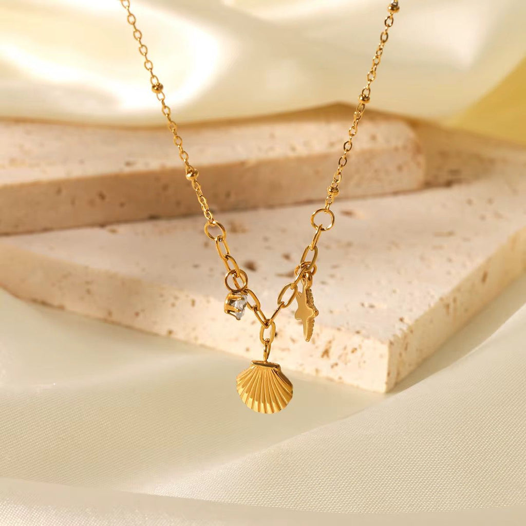 Maris Necklace