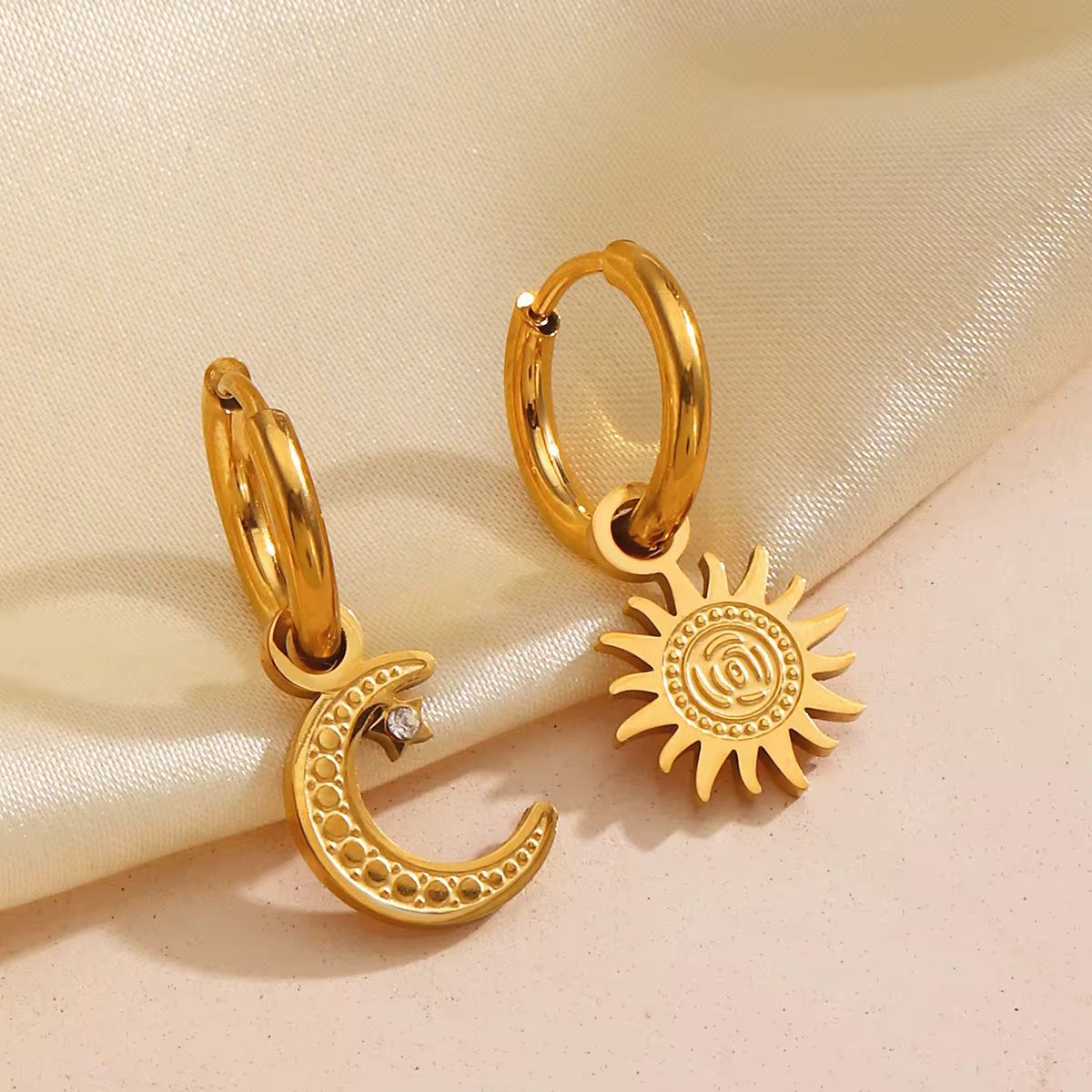 Soluna Earrings