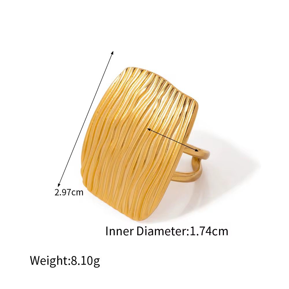 قرط ذو منصة