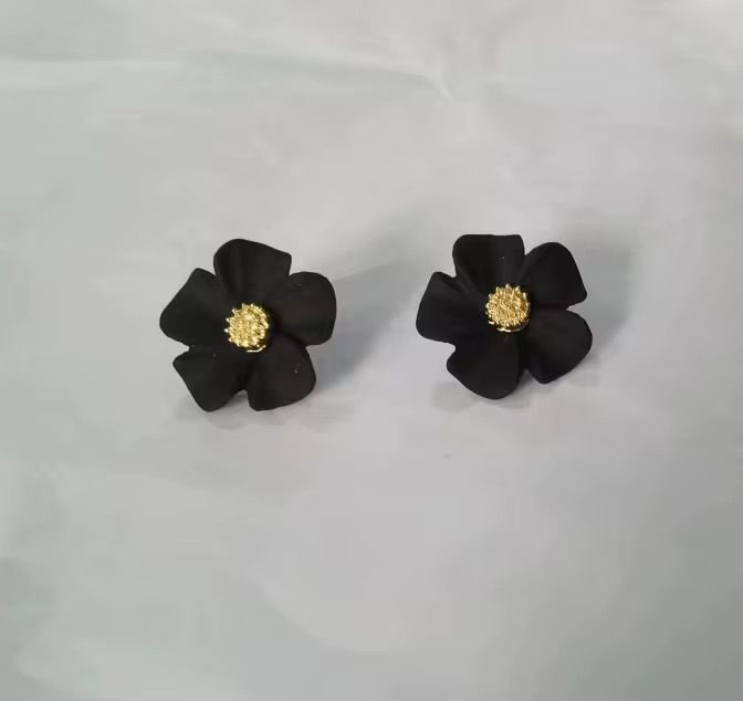 Flower Earring Small