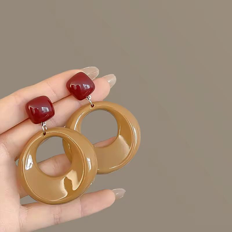 Toffee Kiss Earrings