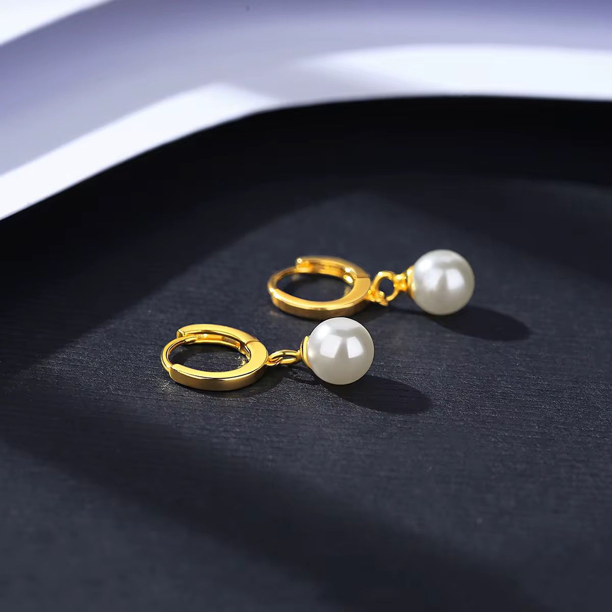 Perly Earrings