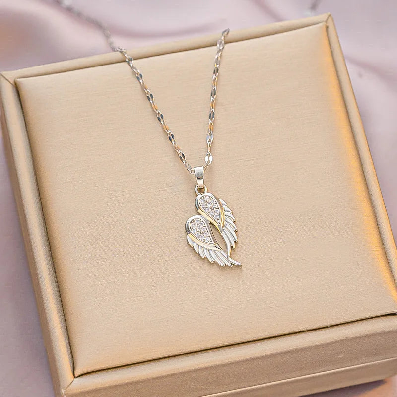 Fish necklace 