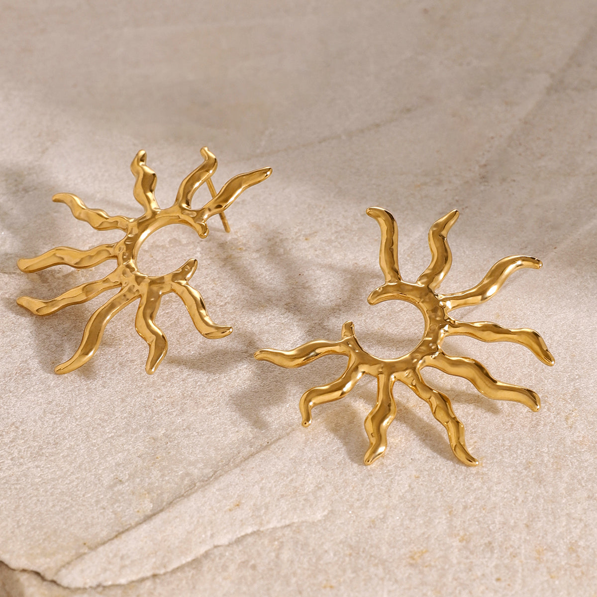 Helia Earrings