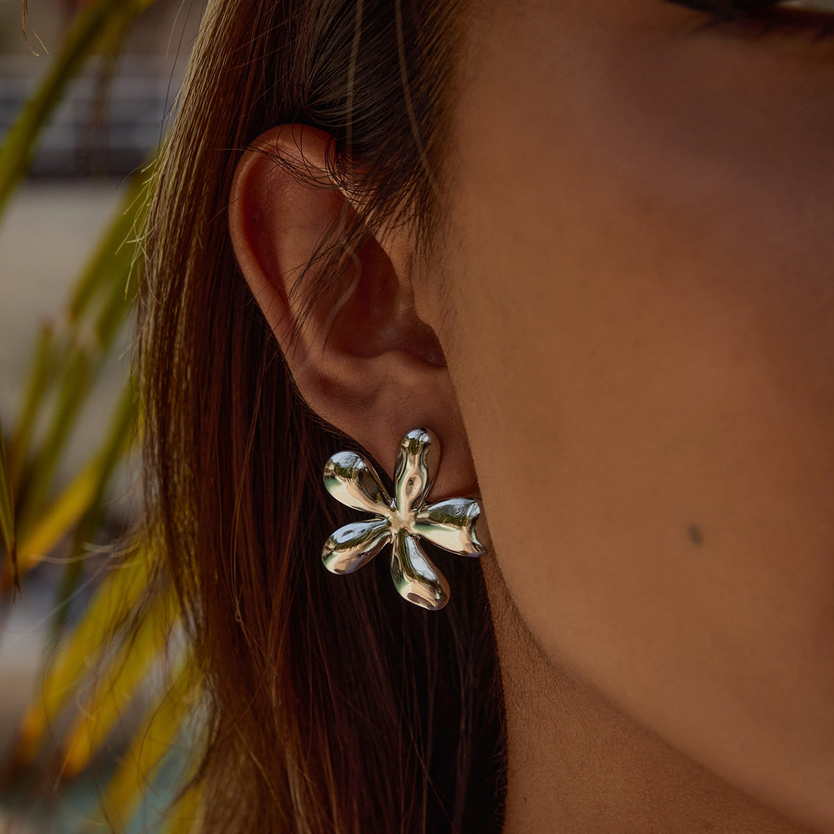Bloom Studs