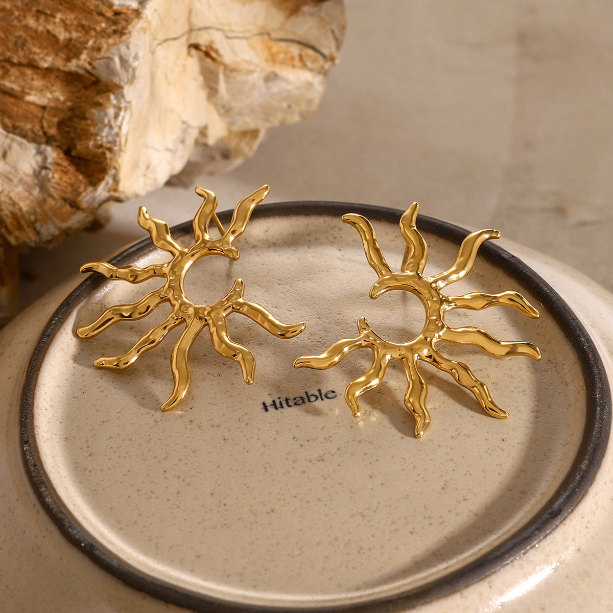 Helia Earrings