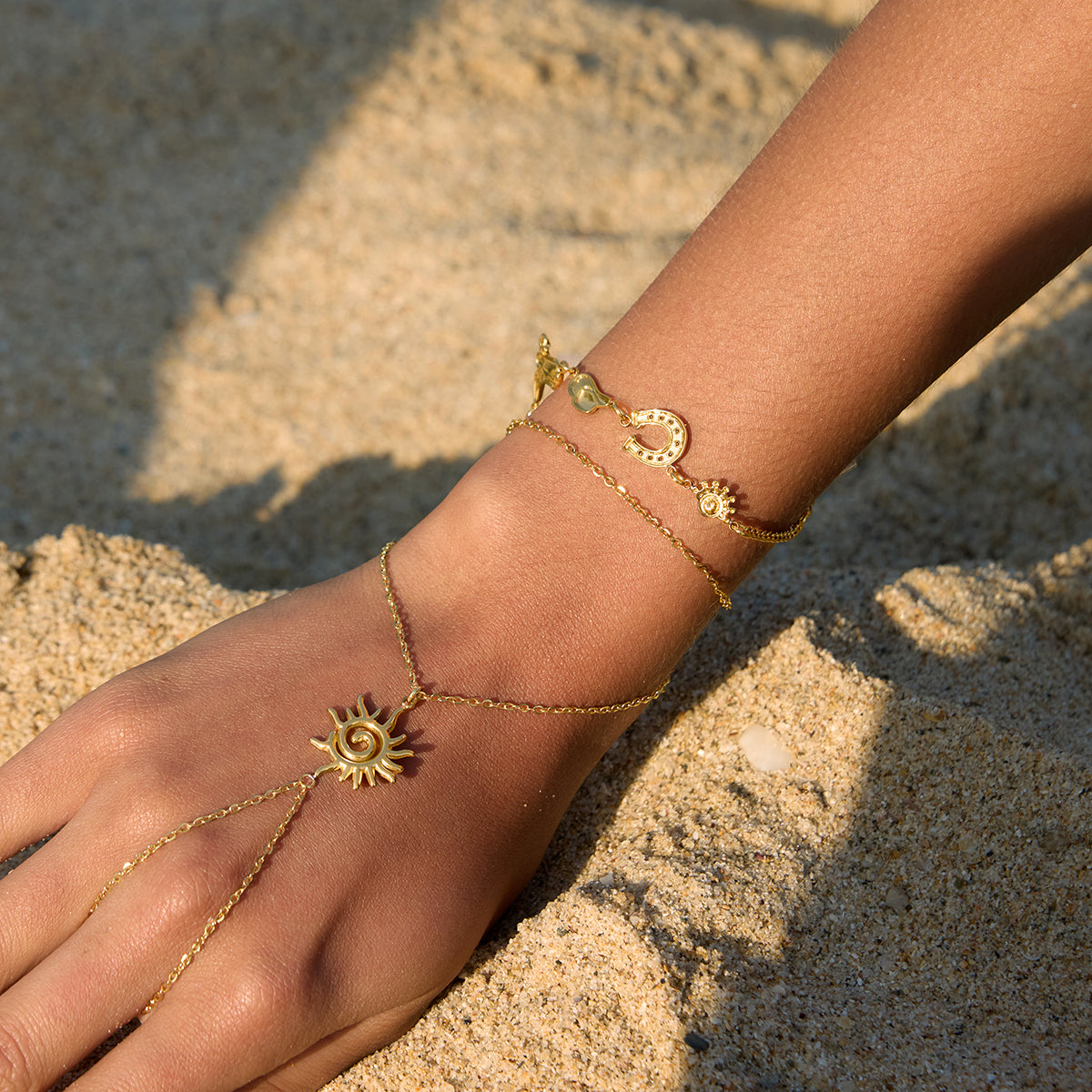 Solis Hand Chain