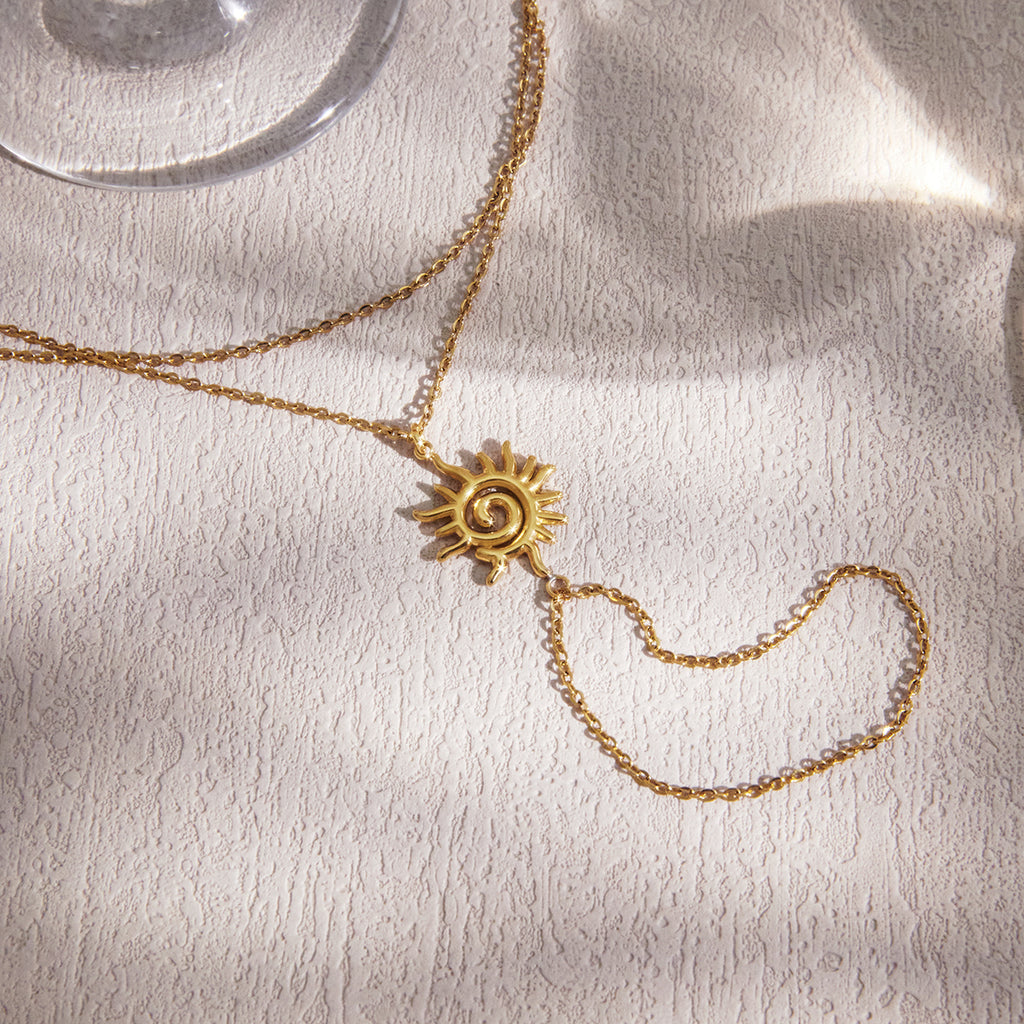 Solis Hand Chain